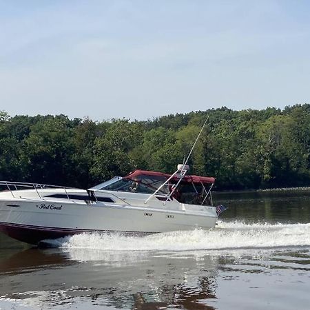 Private Yacht On Catskill Creek Екстериор снимка