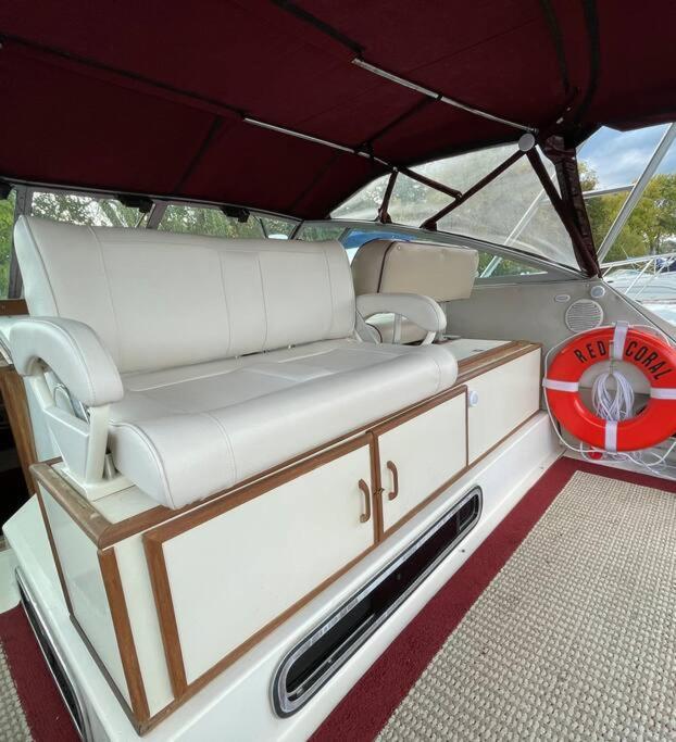 Private Yacht On Catskill Creek Екстериор снимка